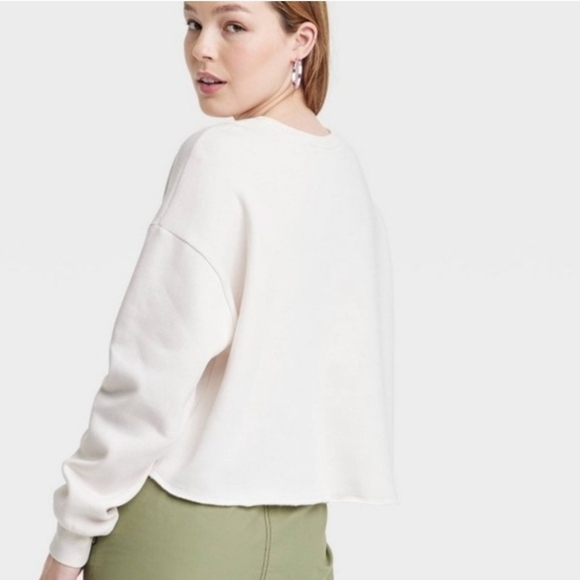 NEW! Grayson/Threads Women's Ford Bronco Girl Graphic Sweatshirt, Size Medium - Picture 2 of 7